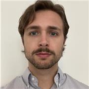 Profesor de ingles con nivel nativo y manejo de español suficiente para ayudar cualquier estudiante